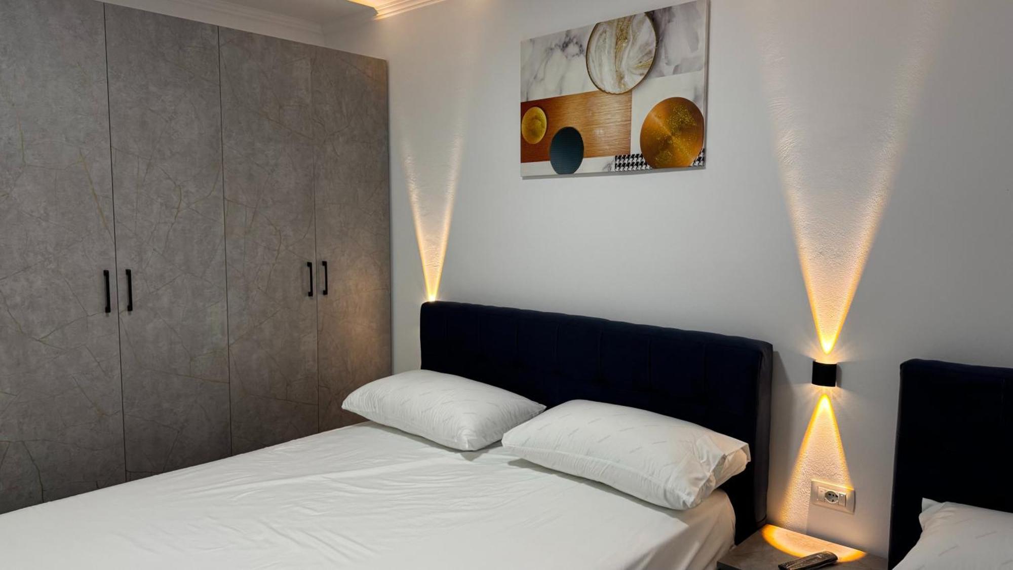Apartment Sweet Dreams *